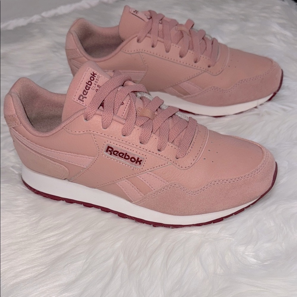 Reebok Sneakers